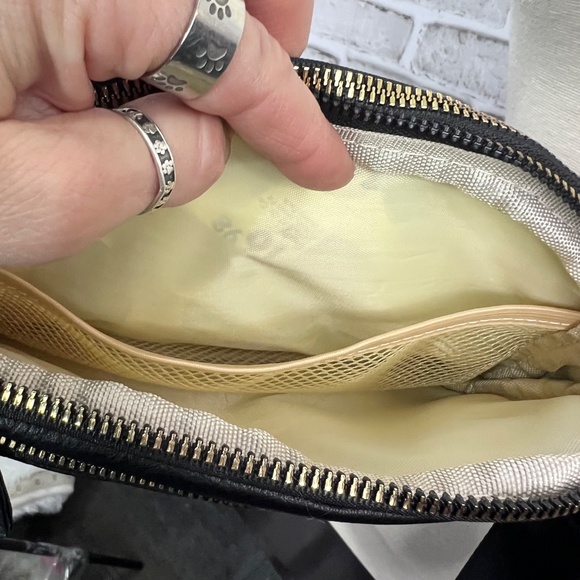 Unisex Waist Pack Crossbody Bag Adjustable Strap Triple Zipper Pocket 9"x6.5" - Picture 8 of 9